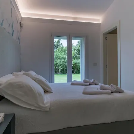 Villa Golden Root Real Estate *